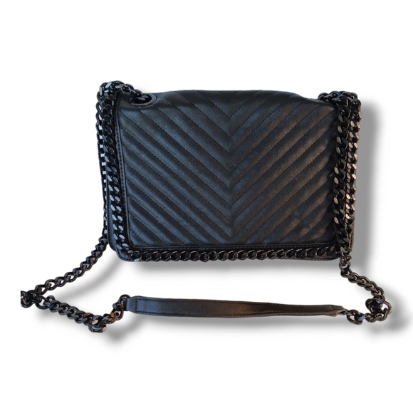 Aldo Greenwald Womens Crossbody Bag Chevron Quilted Black Chain Strap NWOT - Picture 1 of 8